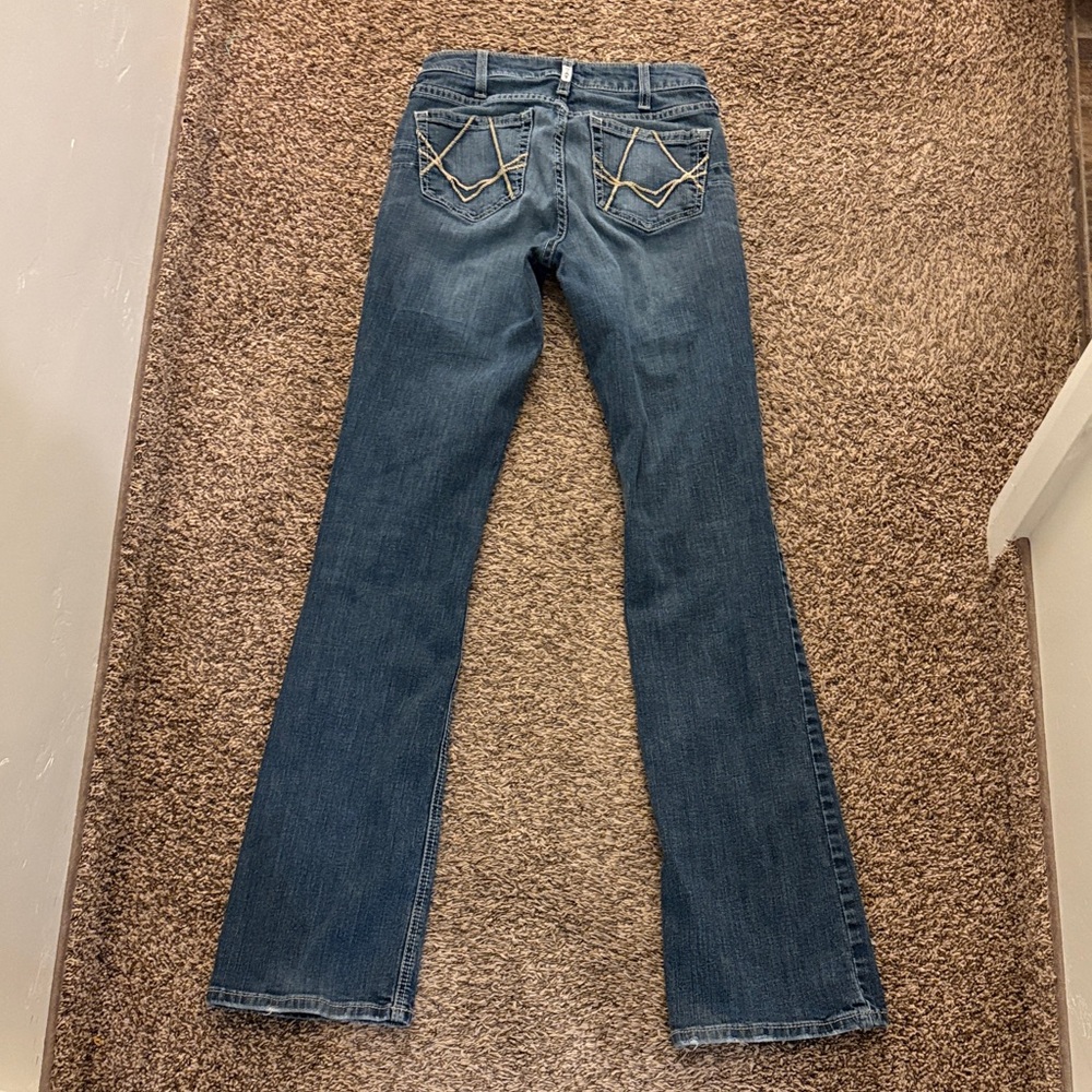 Ariat 28XL Bootcut Jeans with Embroidered Back Pockets